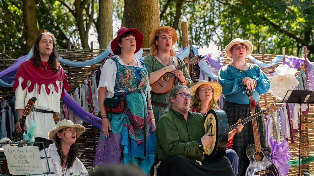Jousting spectacle at EMF - King's Grove